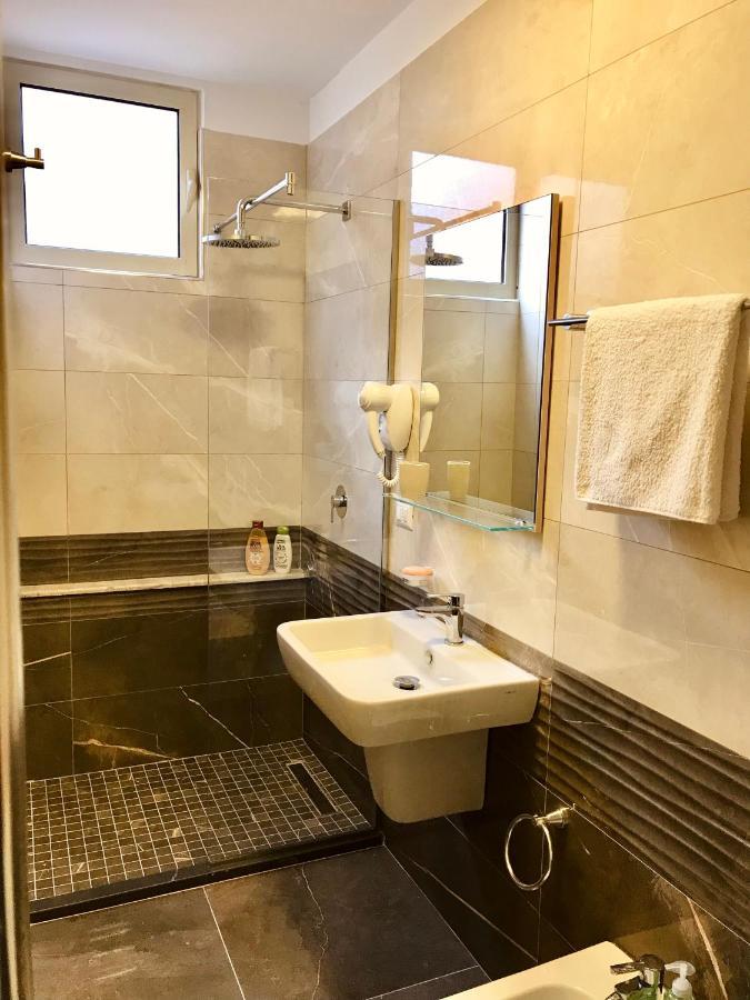 Home Away From Home Apartment Драч Екстериор снимка