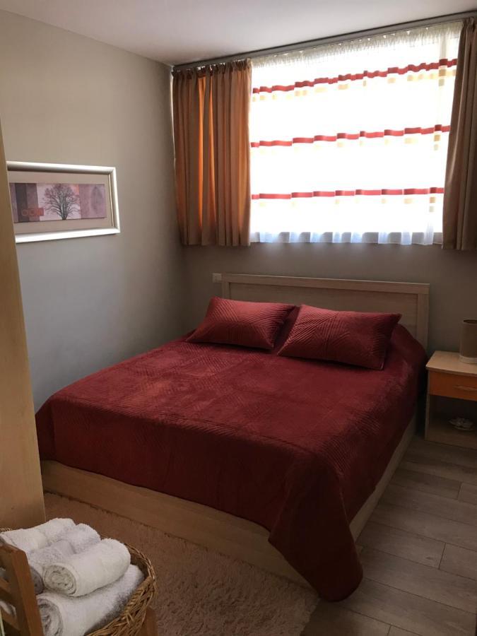 Home Away From Home Apartment Драч Екстериор снимка